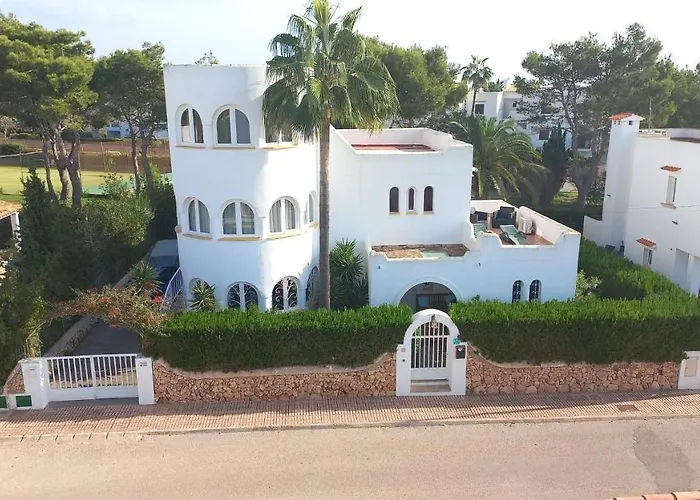 Villa Mit Meerblick, Indoorpool Und Wlan In Cala D\' Or